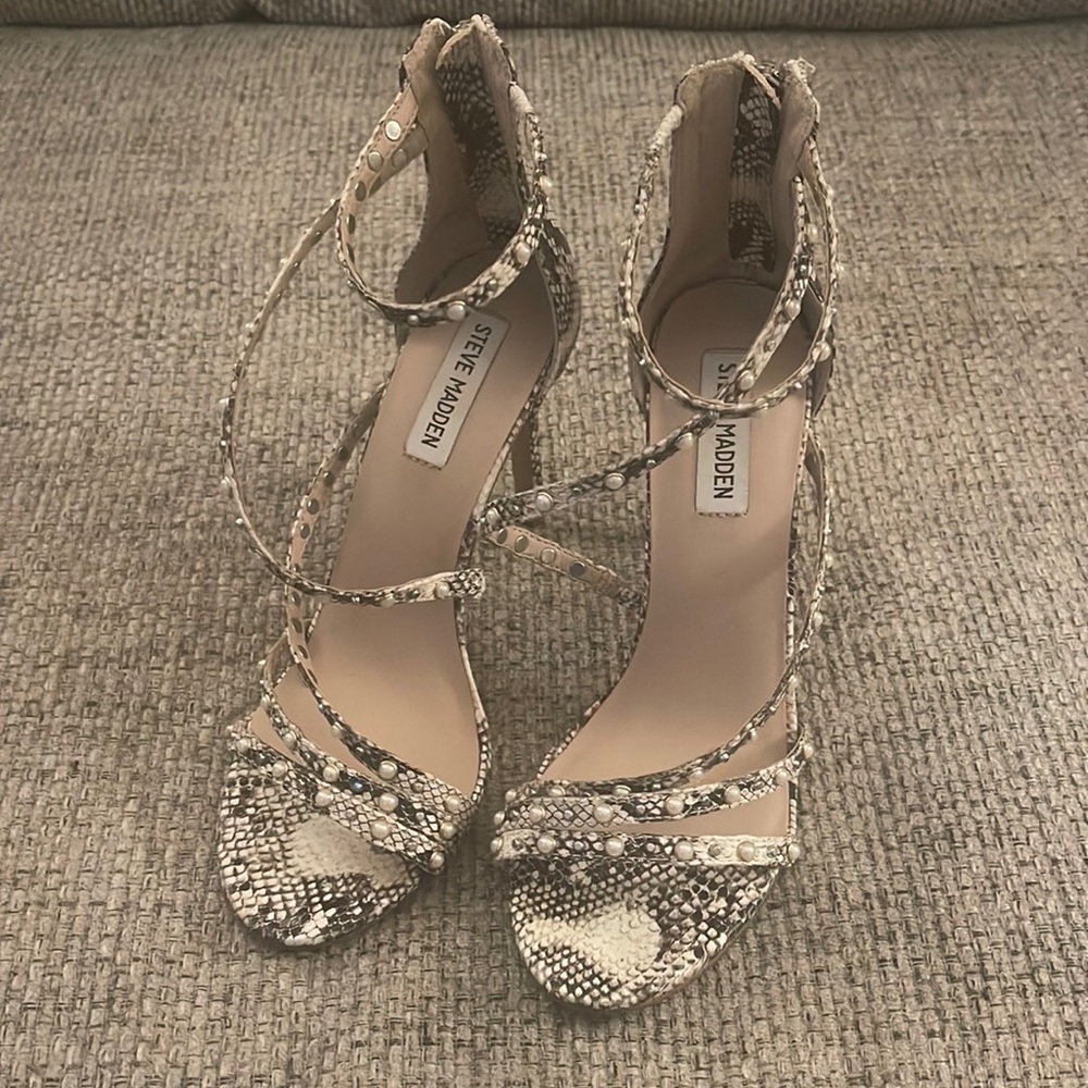 Size 8 Steve Madden heel